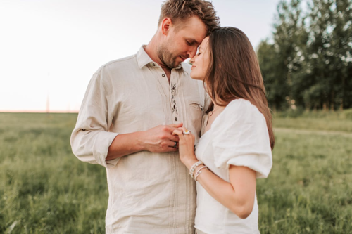 7 signalen dat je jezelf kwijtraakt in een relatie (en zo vind je jezelf terug)